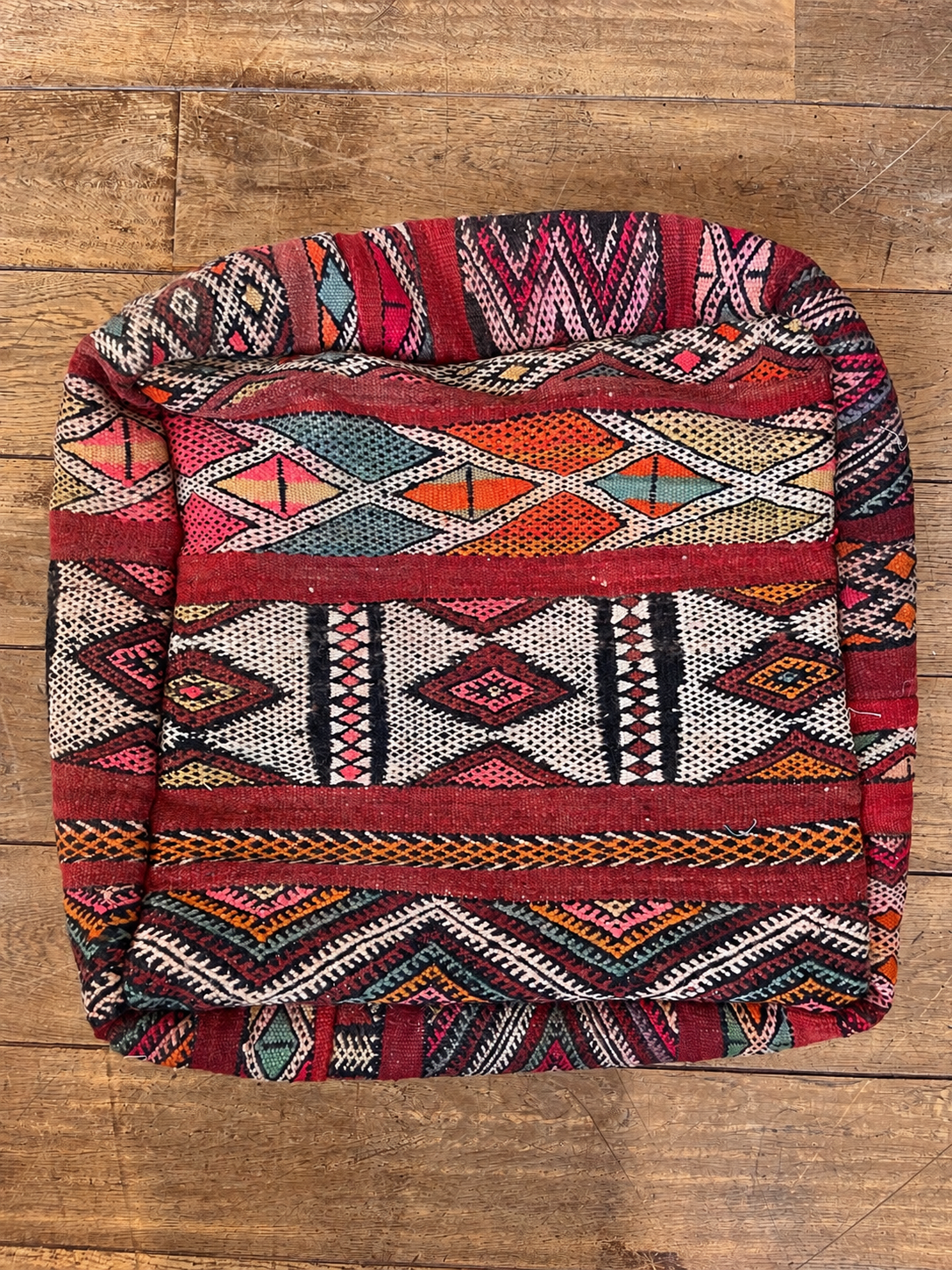 Pouf ◈ 60cm x 60cm x h25cm