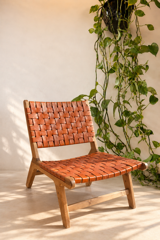Chair with leather seat
