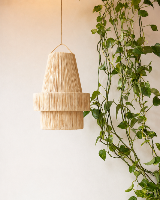 Raffia lamp