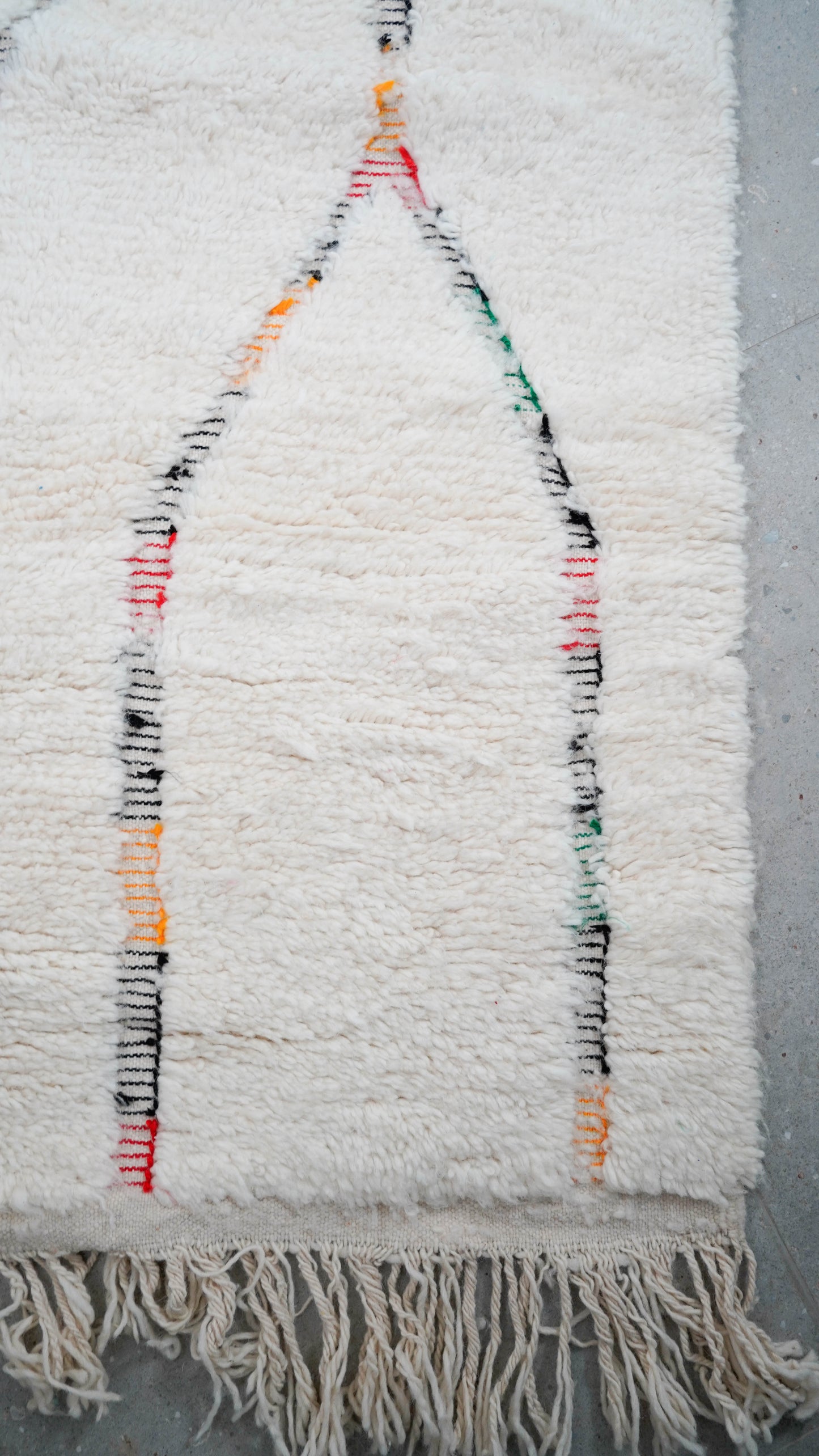 TAPIS BENI OUARAIN ◈ 230 cm x 160 cm