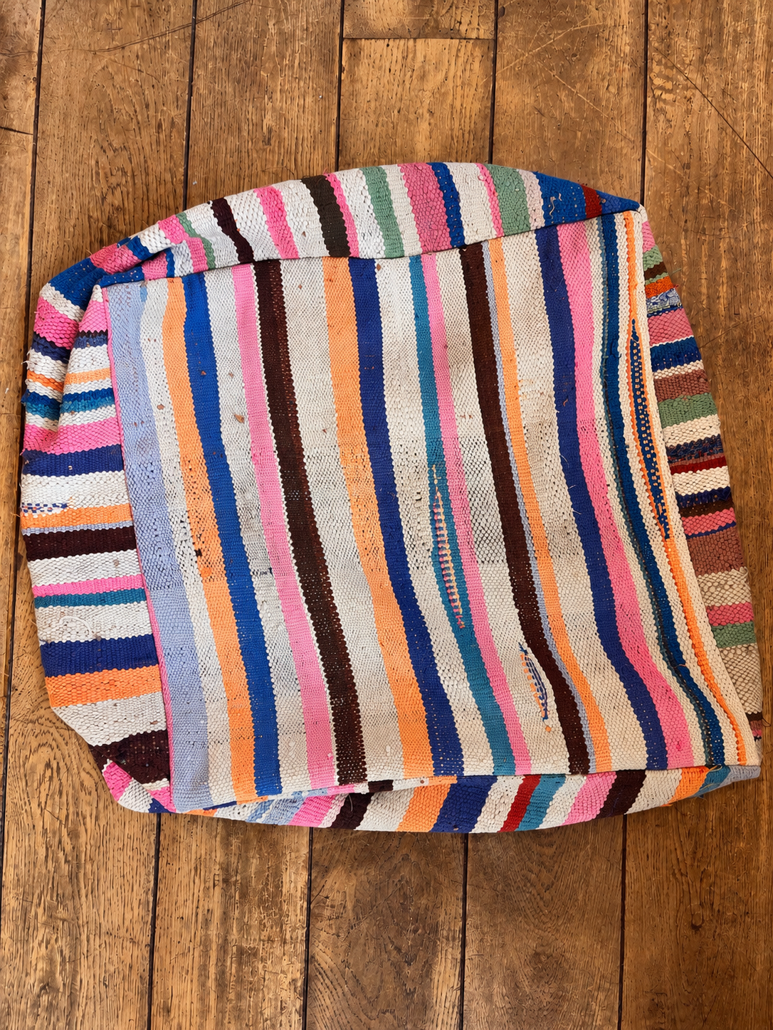 Pouf ◈ 60cm x 60cm x h25cm