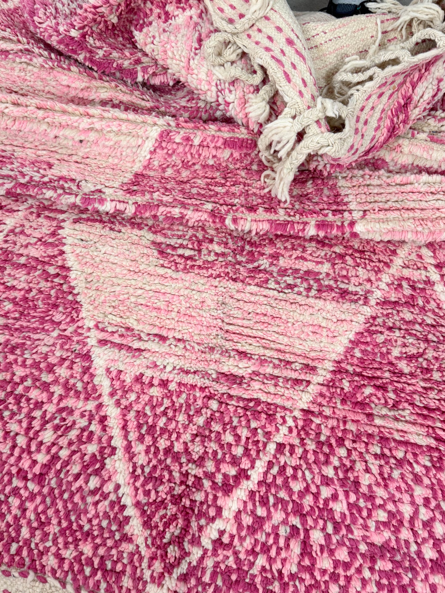 TAPIS YAAS ◈ 250 cm x 150 cm