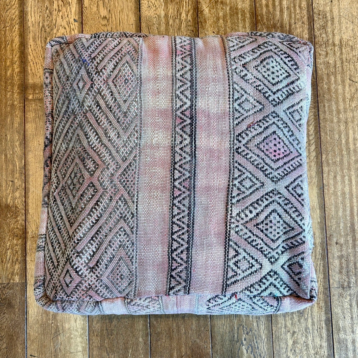 Pouf ◈ 60cm x 60cm x h25cm