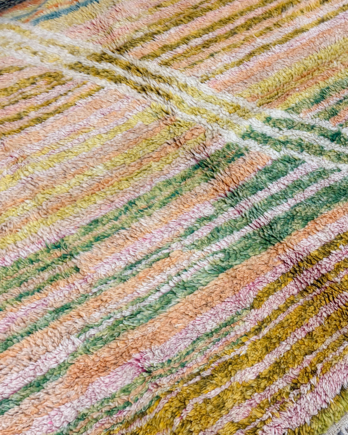 tapis-color-350x250
tapis color, tapis berbère, berberrug, tapis en laine, tapis marocain, rugshop, morrocankilim