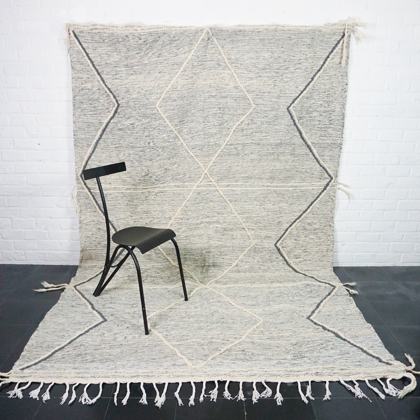 ZANAFI RUG ◈ 290 cm x 200 cm
