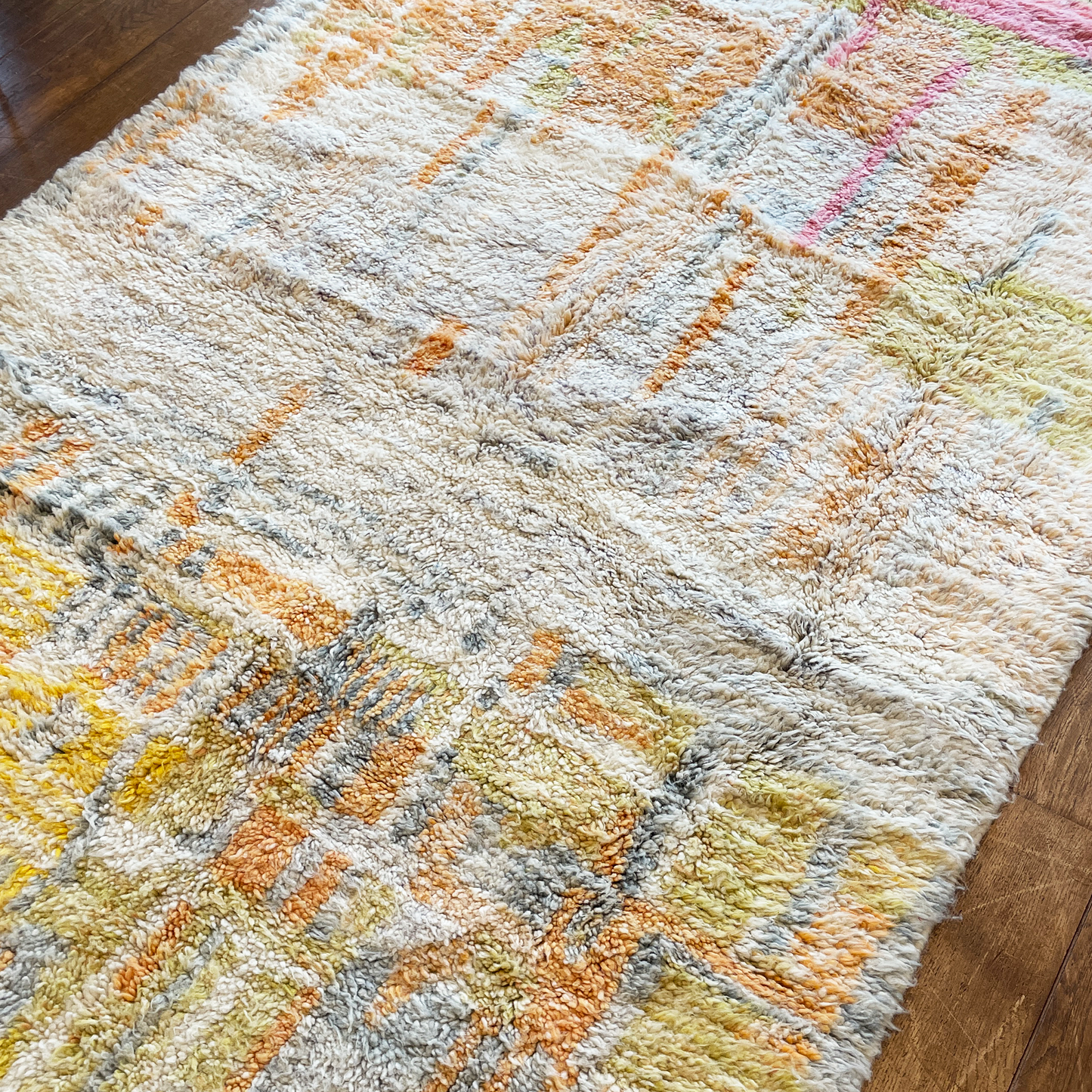 TAPIS BENI OUARAIN COLORÉ ◈ 245 cm x 145 cm