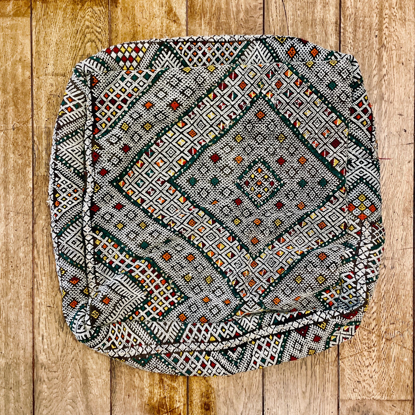 Pouf ◈ 60cm x 60cm x h25cm