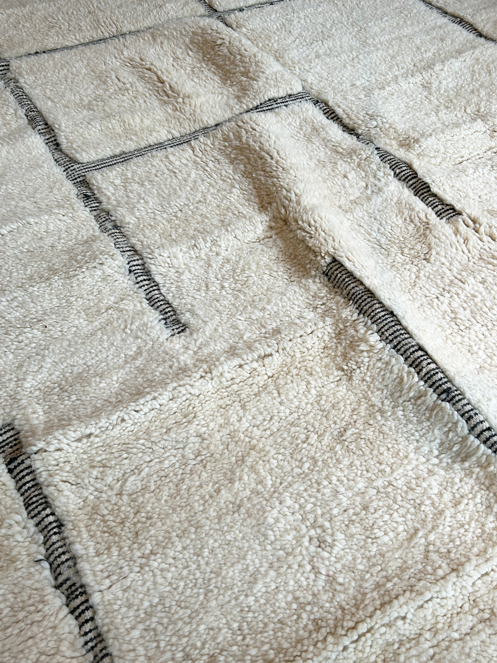 TAPIS BENI OUARAIN ◈ 280 cm x 210 cm