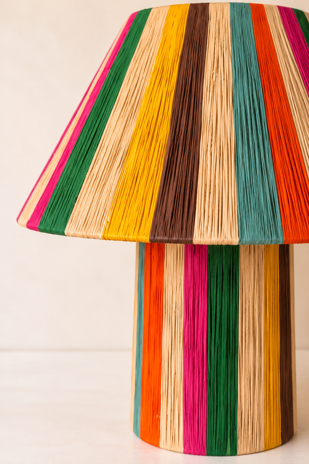 Raffia table lamp multicolor