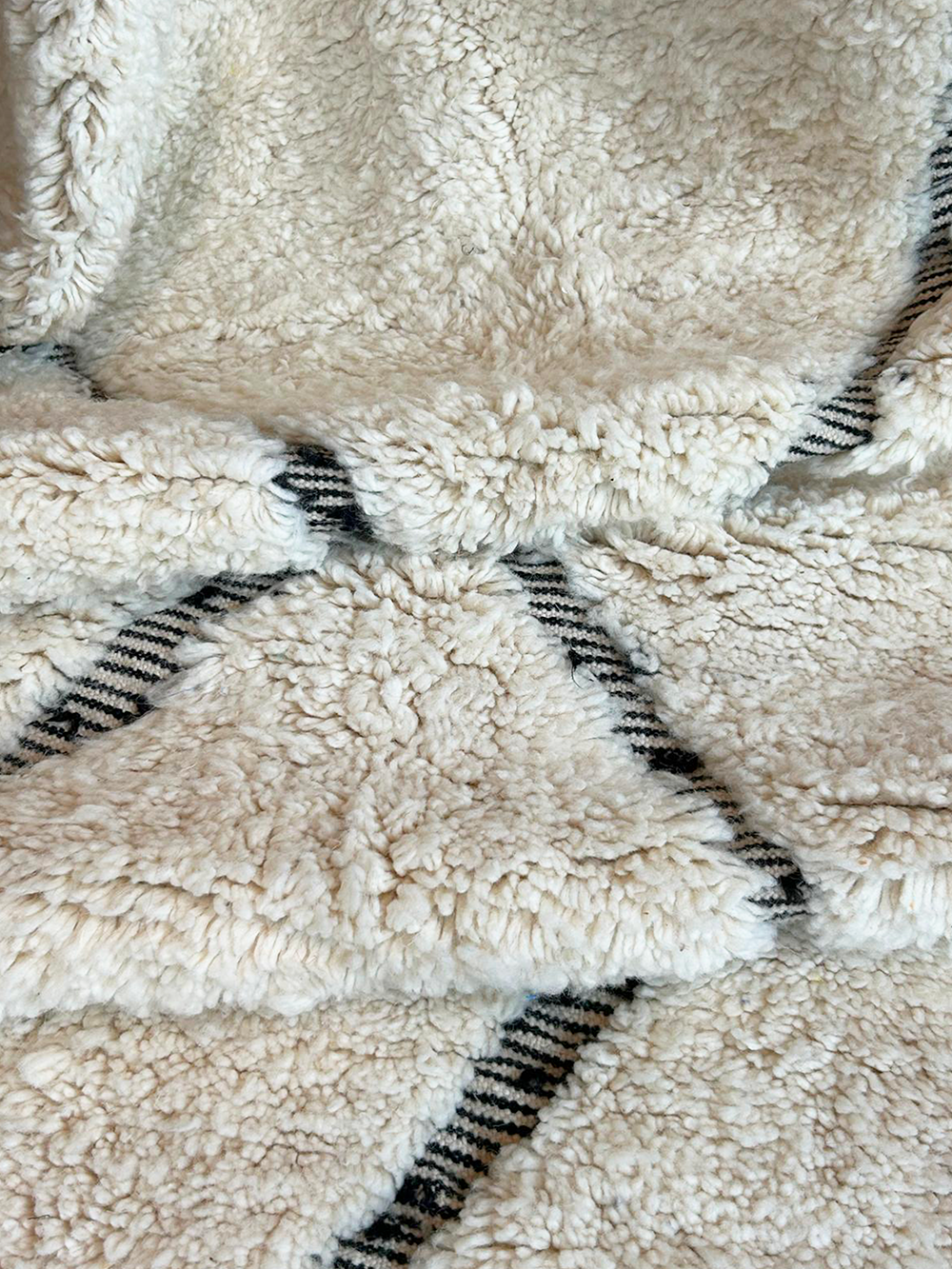 TAPIS BENI OUARAIN ◈ 230 cm x 160 cm