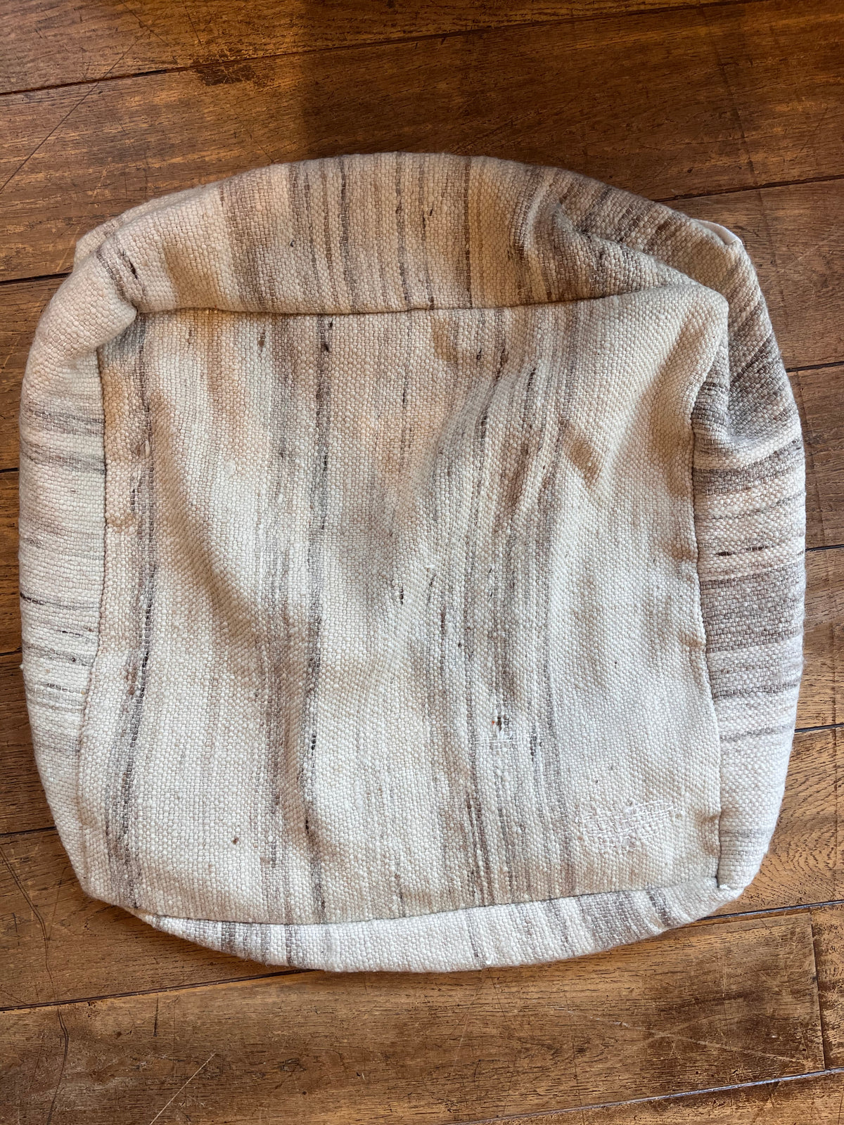 Pouf ◈ 60cm x 60cm x h25cm