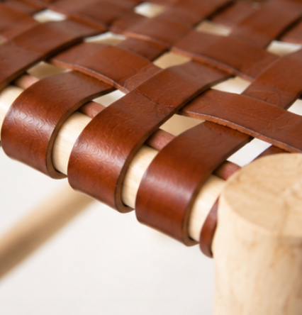 Wooden stool with varnished leather seat – H40 cm