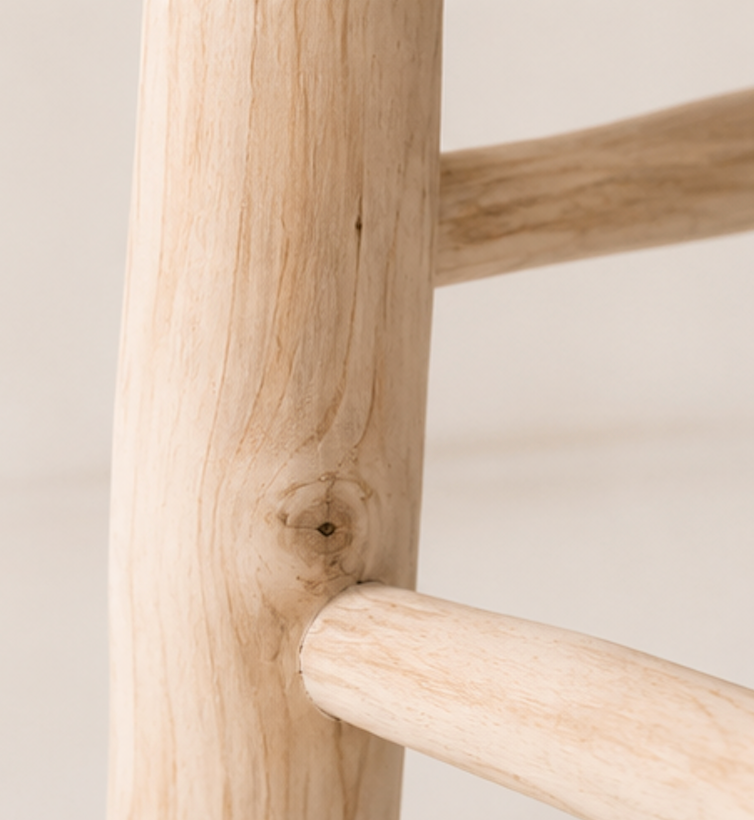 Wooden stool with natural leather seat – H40 cm