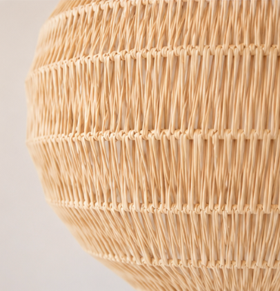 Raffia lamp