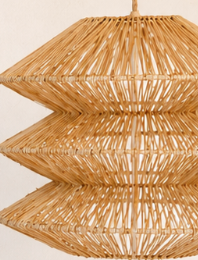 Raffia lamp