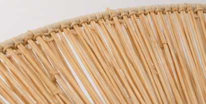 Raffia lamp