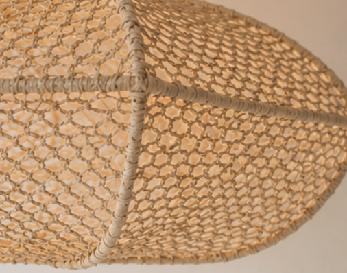 Raffia lamp