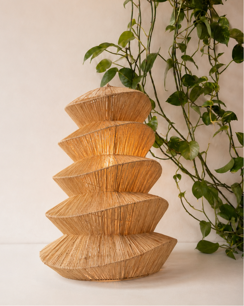 Raffia lamp