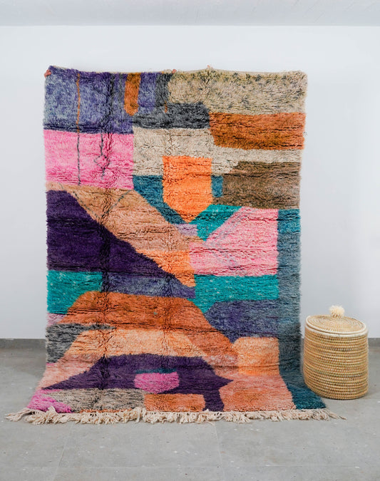 Tapis berbère Beni Ouarain coloré 250 × 160 cm violet, rose et orange, laine nouée main au Maroc