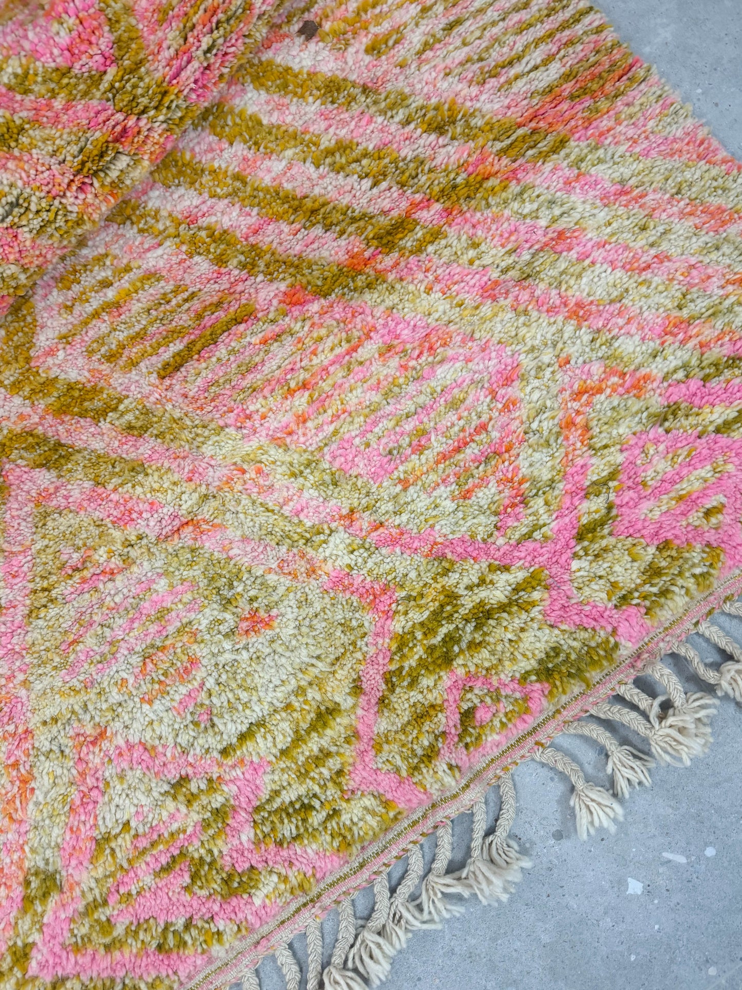 TAPIS BENI OUARAIN COLOR ◈ 255 cm x 155 cm