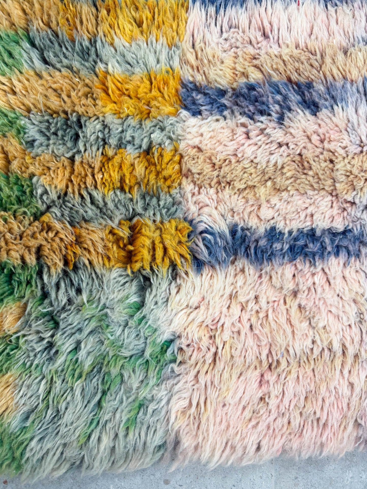 TAPIS BENI OUARAIN COLOR ◈ 235 cm x 160 cm