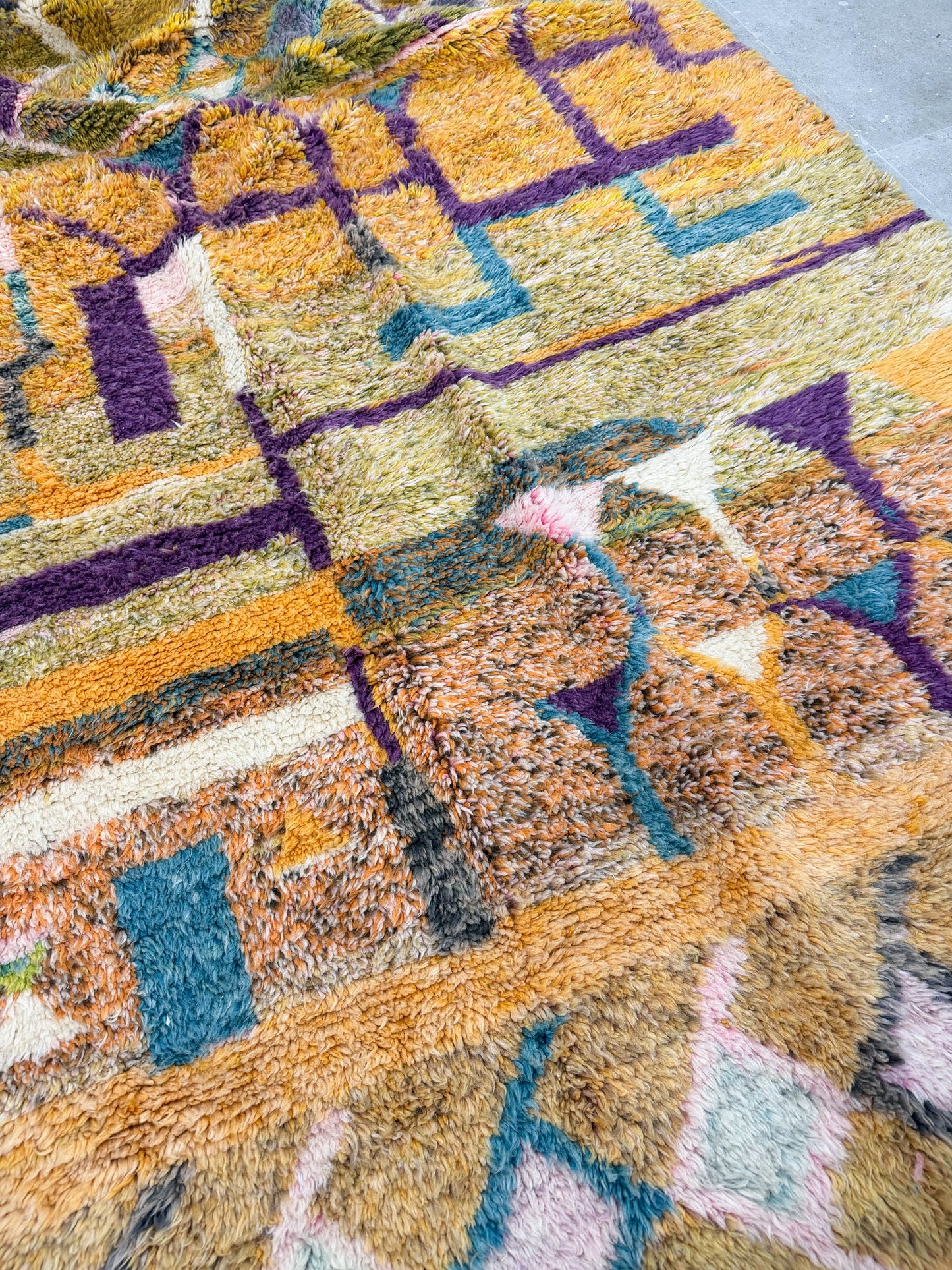 TAPIS BENI OUARAIN COLOR ◈ 240 cm x 160 cm