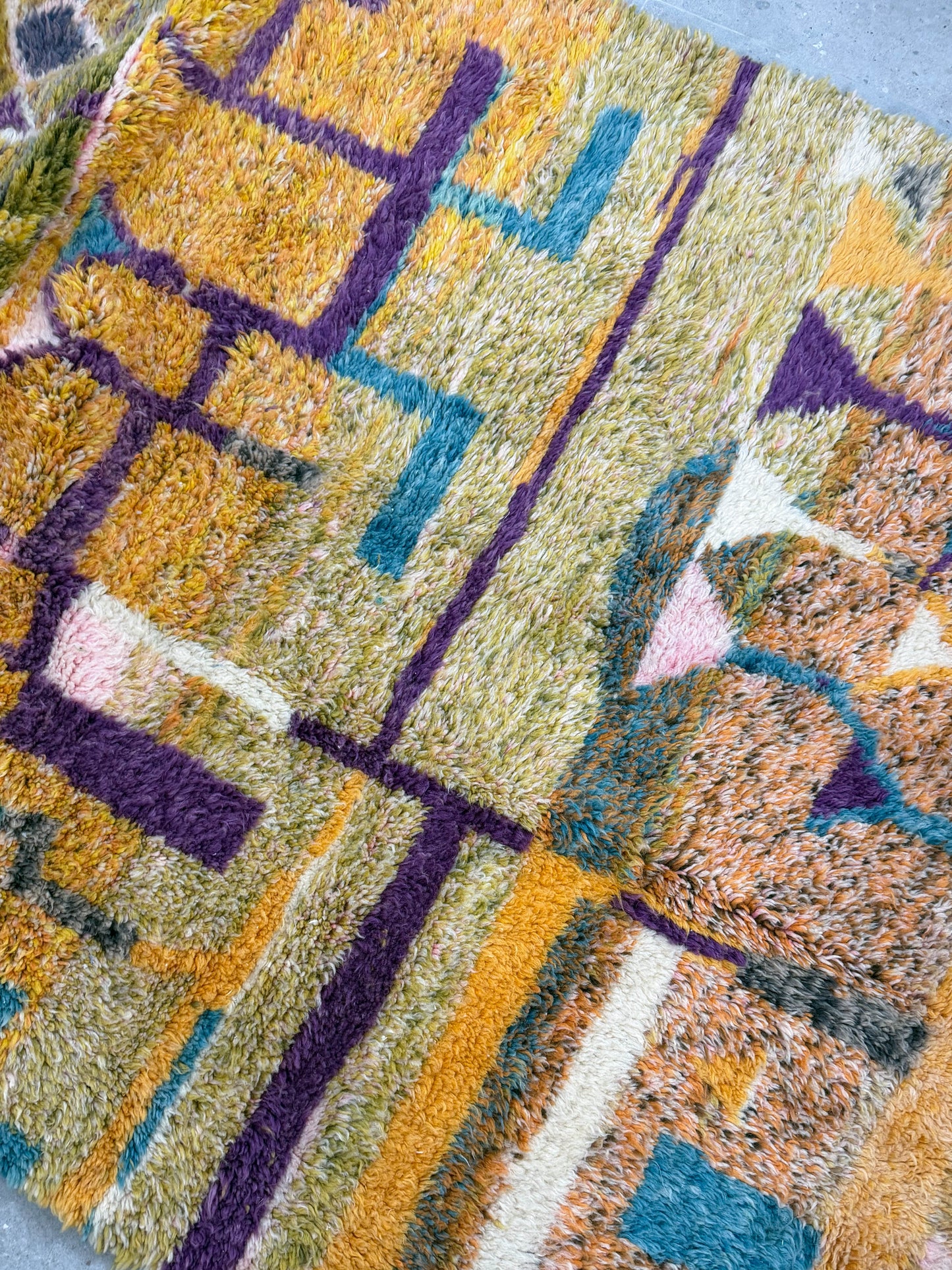 TAPIS BENI OUARAIN COLOR ◈ 240 cm x 160 cm