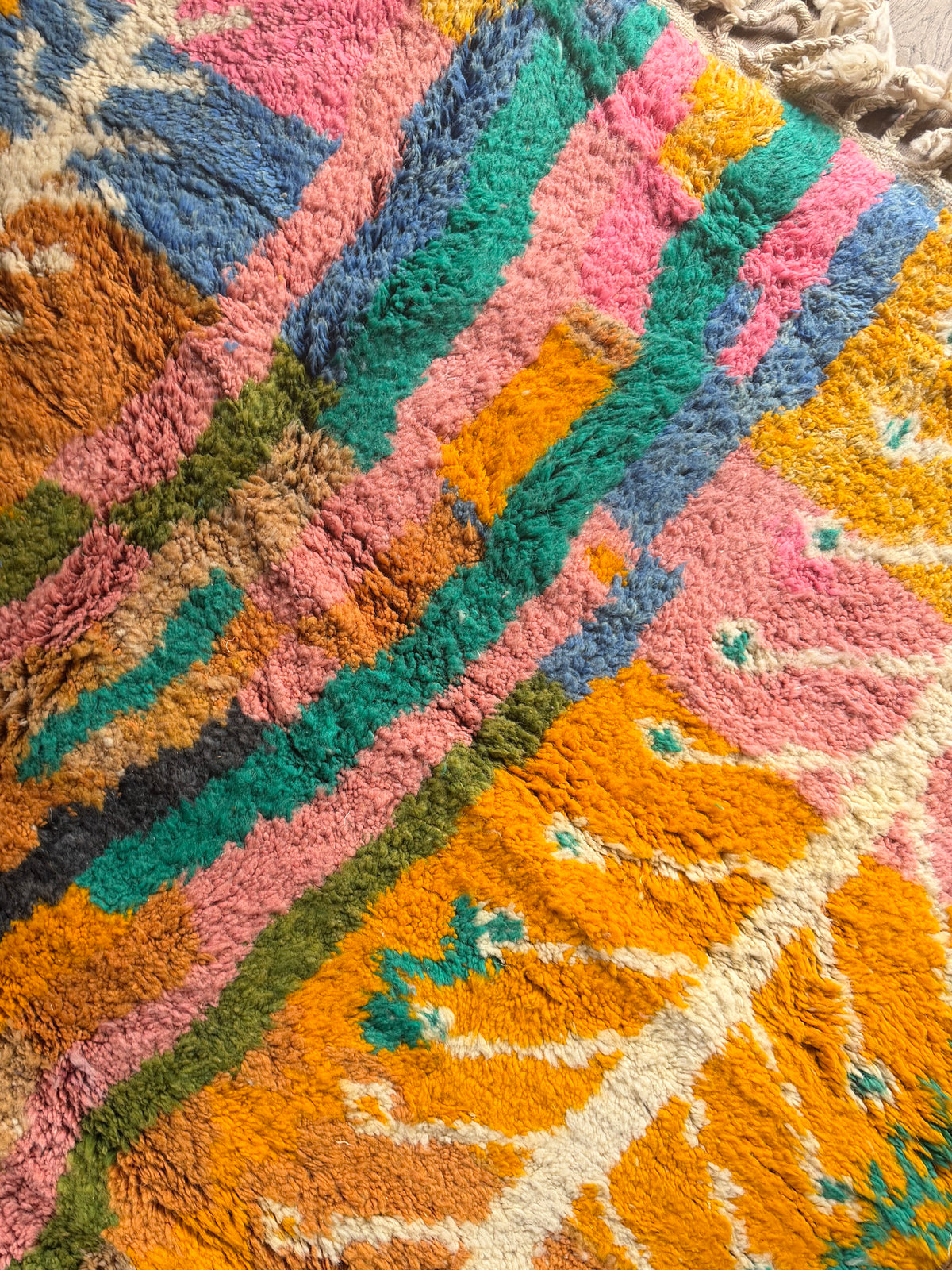 TAPIS BENI OUARAIN COLOR ◈ 250 cm x 165 cm