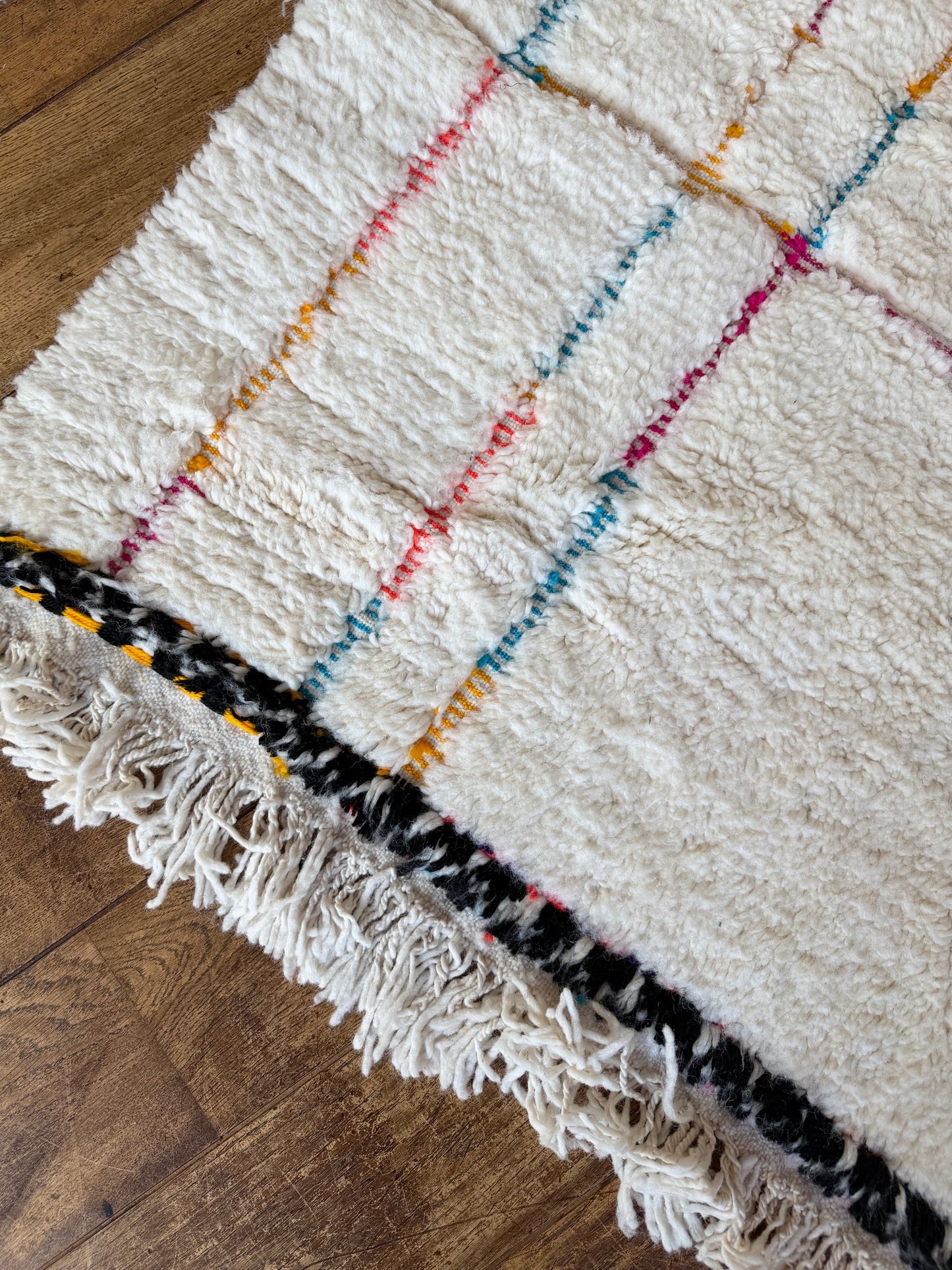 TAPIS BENI OUARAIN ◈ 240 cm x 160 cm