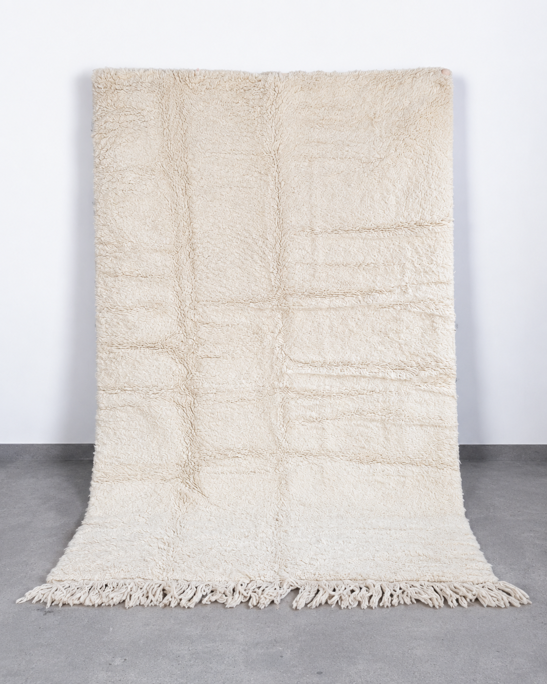 Tapis berbère Beni Ouarain 240 × 160 cm à franges, laine naturelle nouée main au Maroc