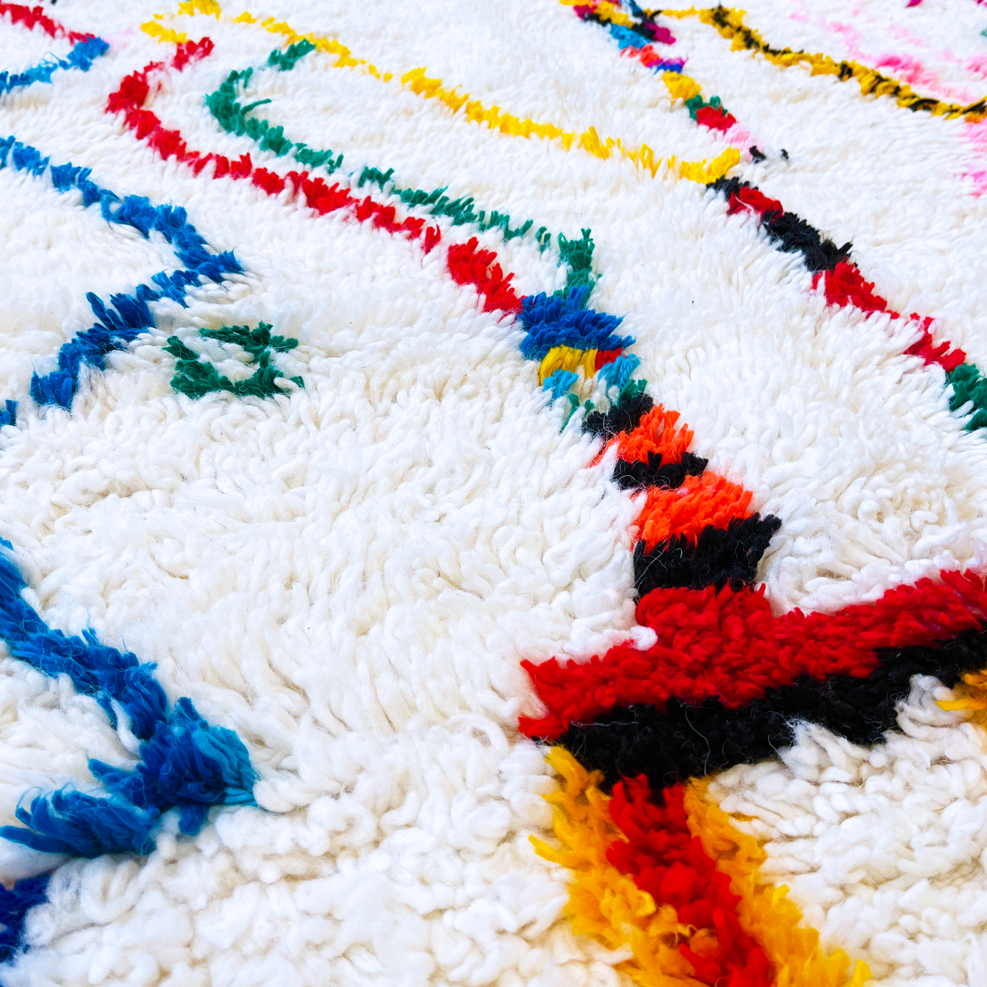 tapis bruxelles, tapis azilal, tapis marocain, tapis belgique, tapis brussels, belguim tug, tapis berbère, berber rug, tapis béni ouarain, tapis coloré